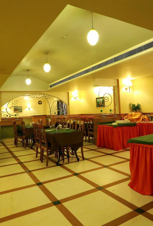 Royal Omars Hotel Kannur Eksteriør billede