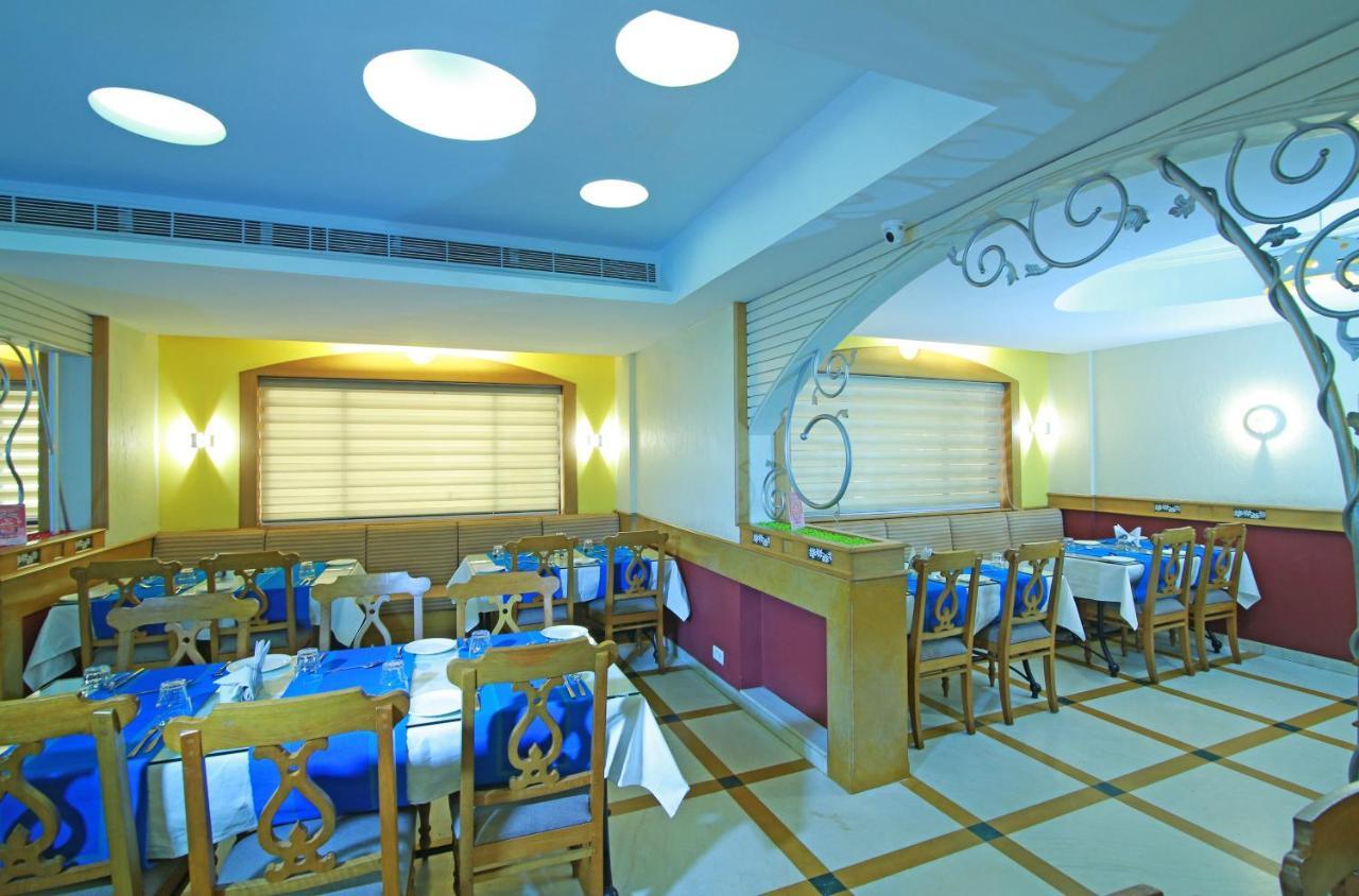 Royal Omars Hotel Kannur Eksteriør billede